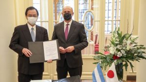 perotti y embajador de japon